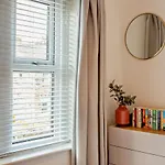 3-bedroom With Free Parking&flexible Bed Configuration Holiday home