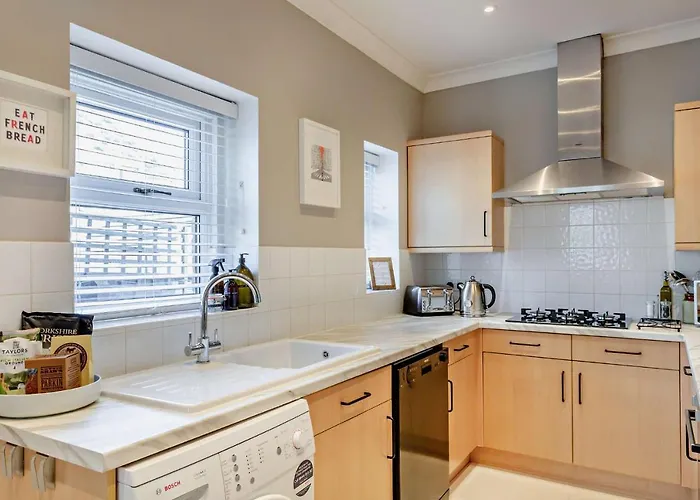 Дом отдыха 3-bedroom With Free Parking&flexible Bed Configuration Харрогейт