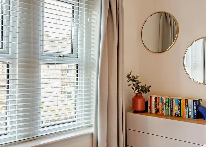 3-bedroom With Free Parking&flexible Bed Configuration Дом отдыха