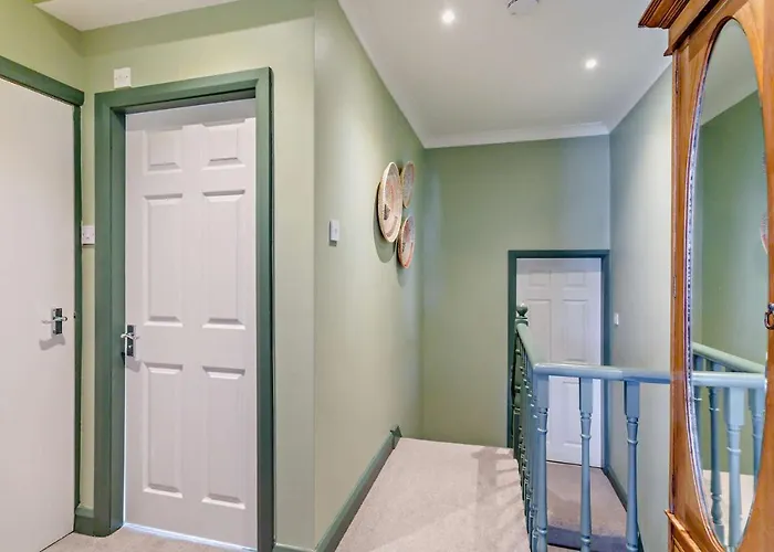 3-bedroom With Free Parking&flexible Bed Configuration Харрогейт